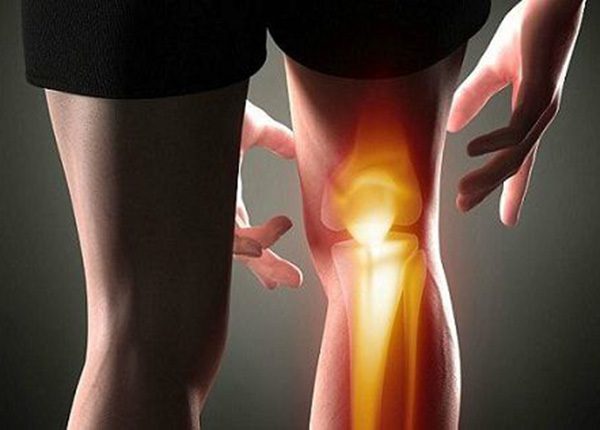 Bệnh nhân bị khô khớp gối cần có chế độ ăn phù hợp nào