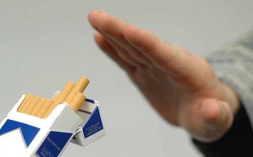 Để kiểm soát thiếu máu cơ tim bạn hãy nói không với thuốc lá