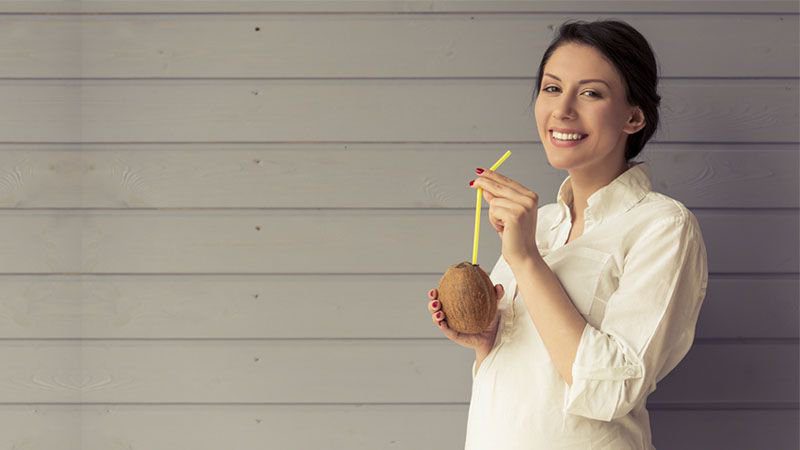 “Nước dừa” bà bầu bị huyết áp thấp uống có đảm bảo an toàn?
