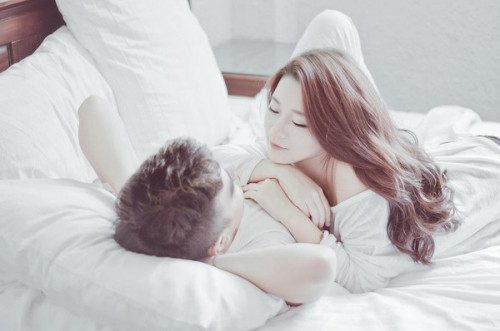 Bí quyết của chuyên gia tiết lộ thời điểm vàng để các cặp đôi "gần gũi" là lên đỉnh