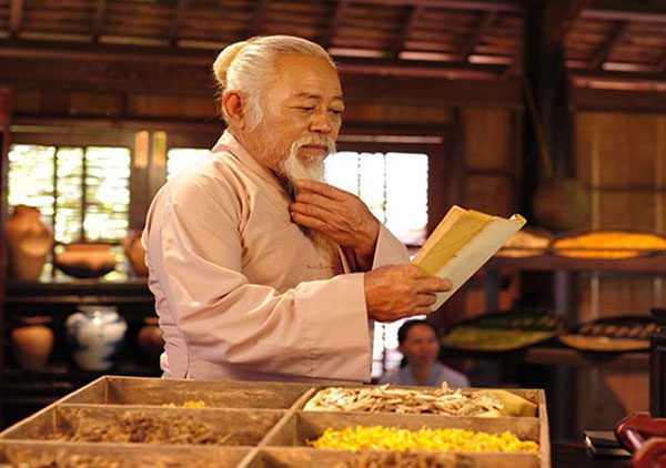 Bài thuốc trong YHCT trị viêm vùng kín nổi tiếng
