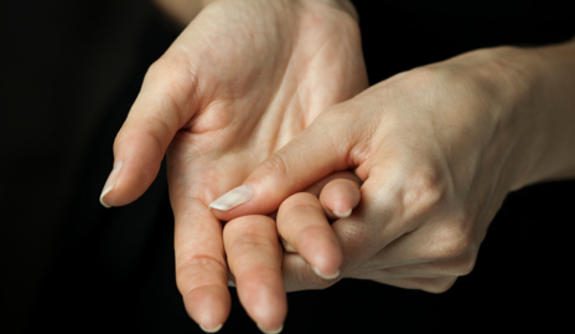 Nguyên nhân và triệu chứng bệnh phong