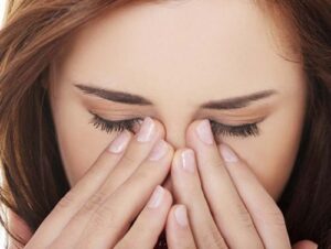 trC3A1nh dE1BBA5i mE1BAAFt bE1BAB1ng tay e1504418662714