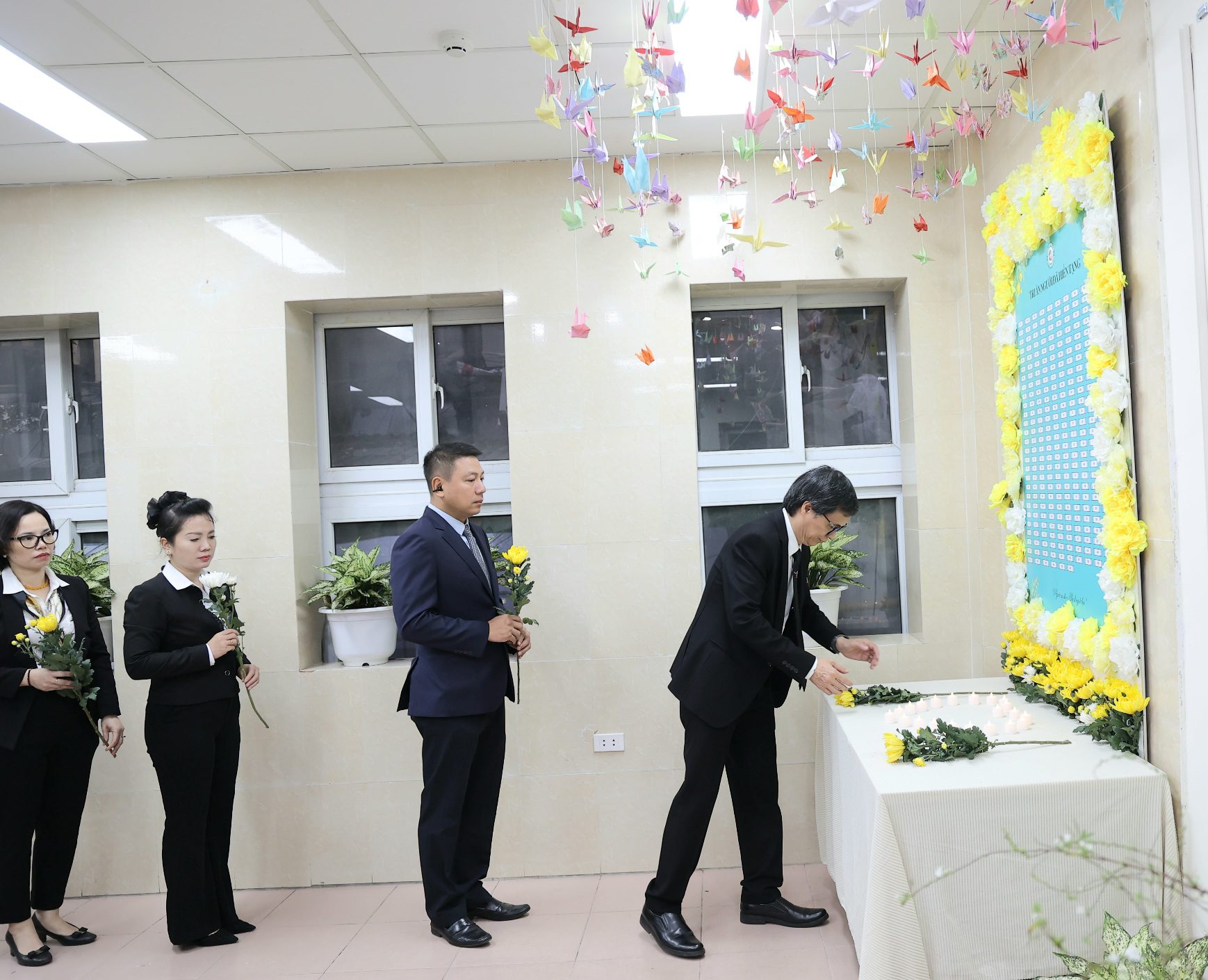 Xúc động Lễ tri ân người chết não hiến mô tạng lần đầu tiên được tổ chức- Ảnh 2.