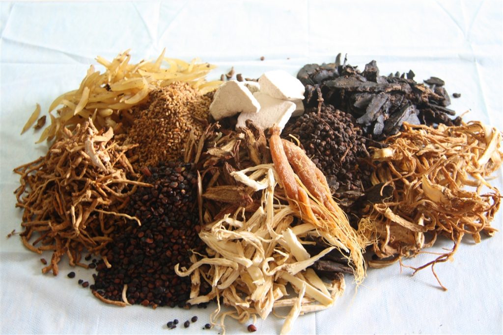 Bệnh xương khớp có thể chữa trị bằng phương pháp Y học cổ truyền hiệu quả
