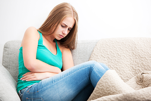 Đau bụng kinh là nỗi sợ hãi mà nhiều chị em phải trải qua hàng tháng