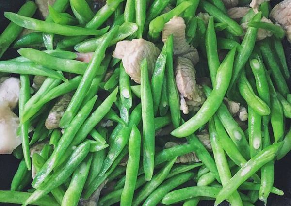 Đậu xào thịt lợn