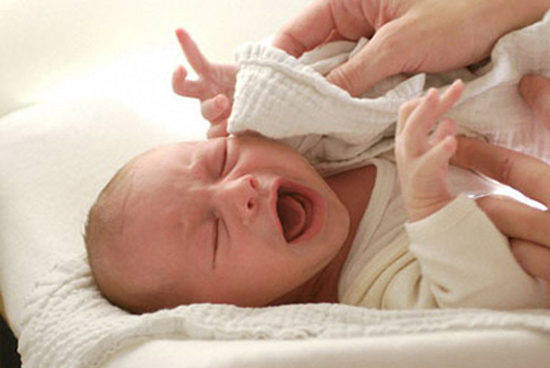 Điều trị bệnh sa trực tràng ngay của trẻ em ngay tại nhà