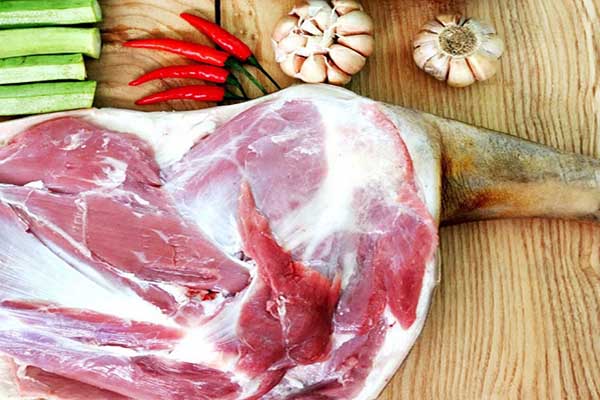 Thịt dê tác dụng ích khí, ôn trung, bổ hư, hoãn hạ