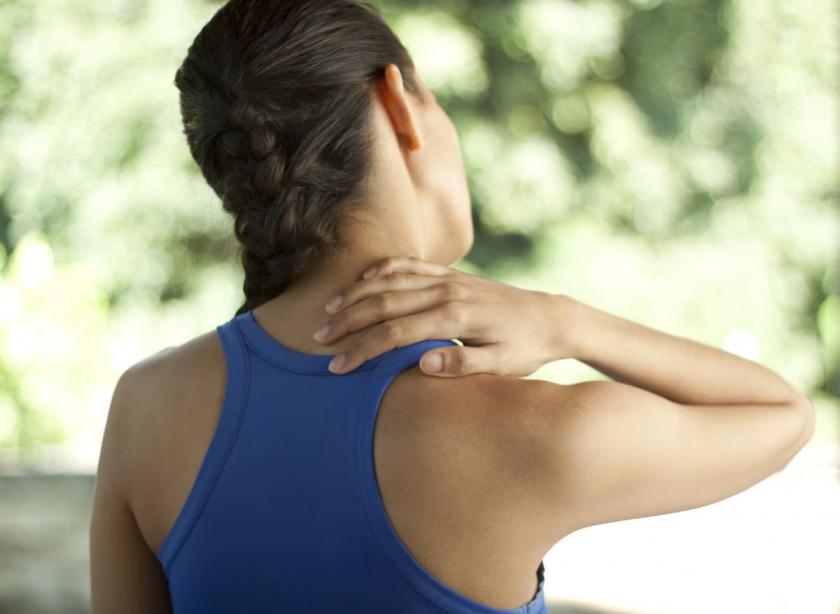 Nguyên nhân nào gây ra thoái hóa cột sống