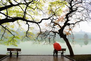 Mọi người cần chú ý đến thời điểm giao mùa để phòng bệnh
