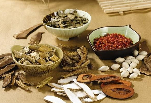 bai thuoc y hoc co truyen chua loang xuong